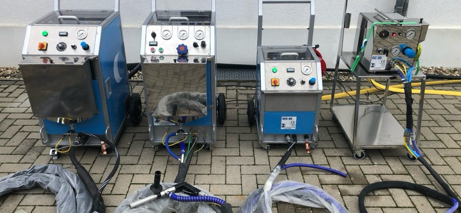 We are the right partner for dry ice blasting